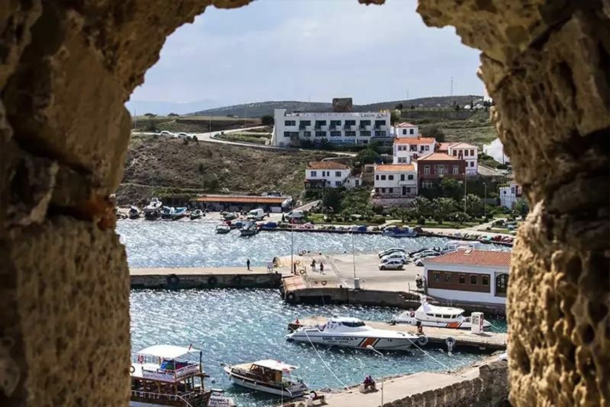 Bozcaada Kalesi’ni ziyaret etmek