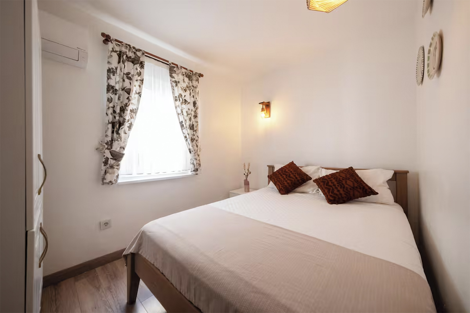 Inci Room